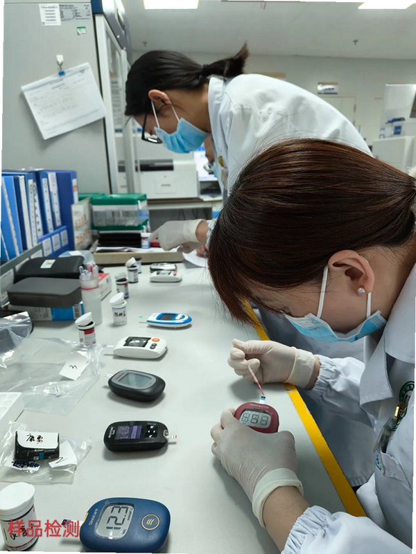 共同照护 血糖仪 准确性