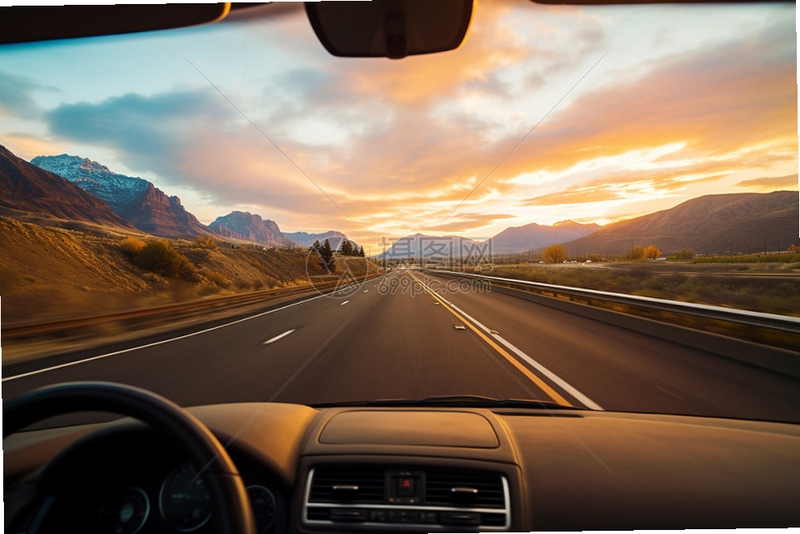 关键词必须包含 {公路旅行The Road Trip新手入门},文字可概括整篇文章全部内容,用于搜索配图