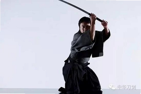关键词必须包含 武士刀零 Katana ZERO电脑版关卡战斗场景,文字可概括整篇文章全部内容,用于搜索配图