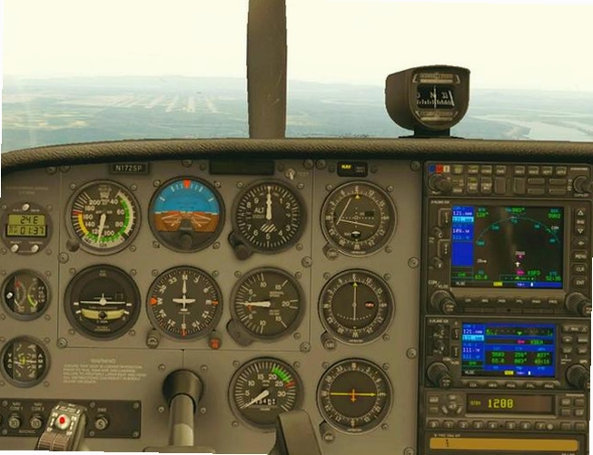 ģ�����2004���ֽ̳� ��˹����� �Ǳ����⣬��ͼӦչʾ��ʻ�����ӽǺ��ܵ�
