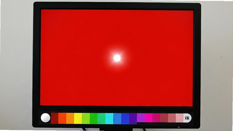 Dead Pixel Tester��ɫ����ģʽ��ʾͼ����Ļ����ʾ���ɫ��ɫ������������һ�����Եİ�ɫ���㣬ģ�⻵��Ч��������ײ�����ɫѡ��������������ֱ��