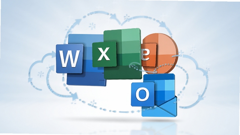 Office 2013 产品全家福宣传图,画面中央是由Word、Excel、PowerPoint、Outlook图标构成的3D立体组合,背景为柔和的渐变蓝白商务色调,光线明亮,强调专业与云同步概念,整体风格现代清晰。