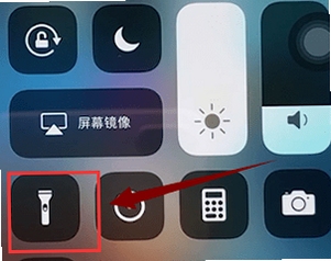 夜视手电筒 亮度调节 操作界面截图